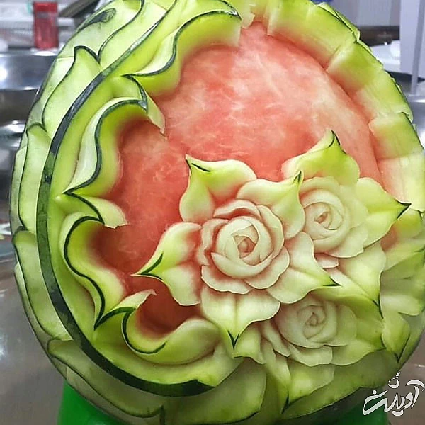 تزیین هندوانه تزیین هندوانه در ظرف تزیین هندوانه عروس تزیین هندوانه قاچ شده تزیین هندوانه ساده و راحت بدون برش فیلم تزیین هندوانه ساده تزیین هندوانه برای مدرسه jcddk ikn,hki